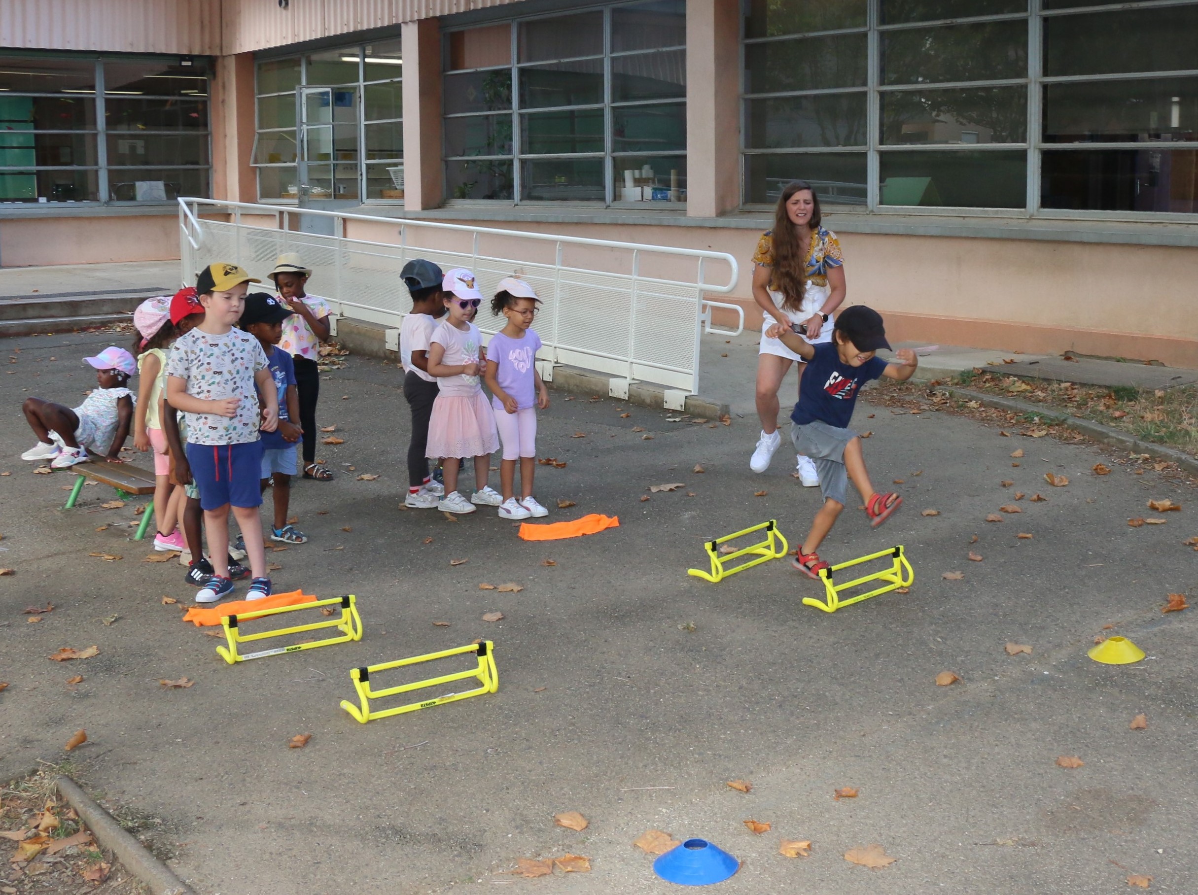 Parcours sportif digne des JO pour les plus petits.