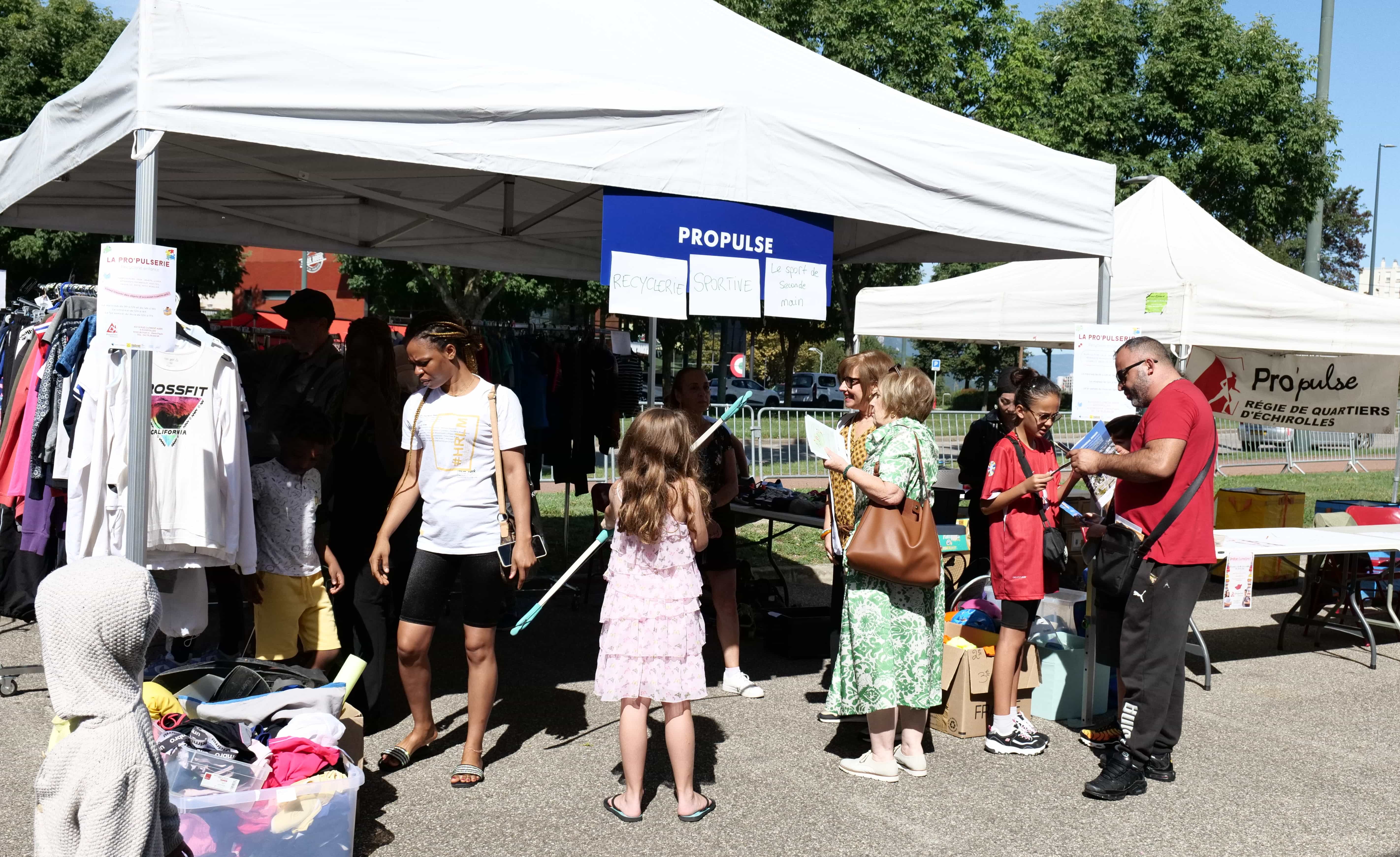 Le stand tenu par Pro'Pulse pour s'équiper à moindre coût.