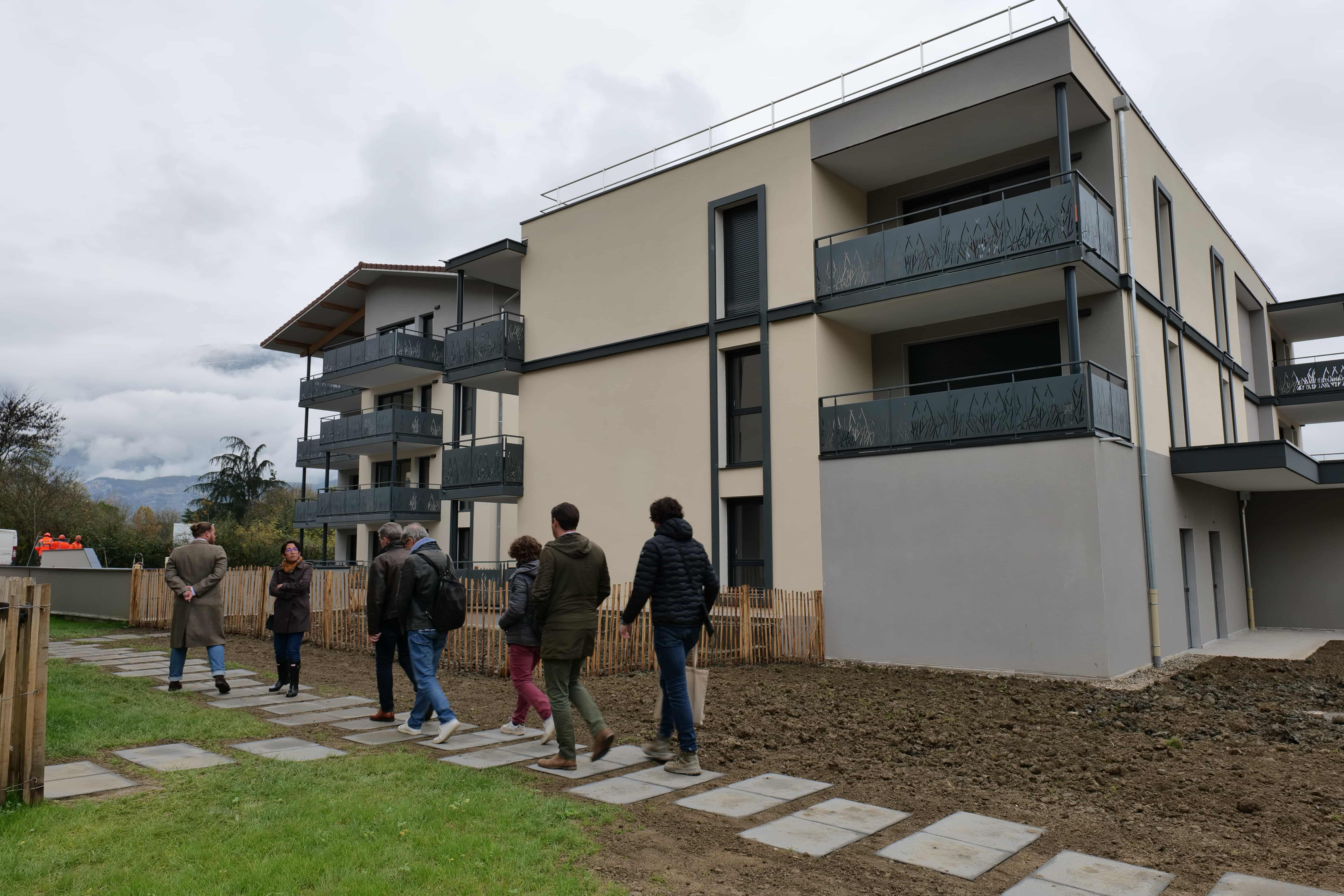 Les habitations sont conçues de manière à créer la rencontre entre les habitants.