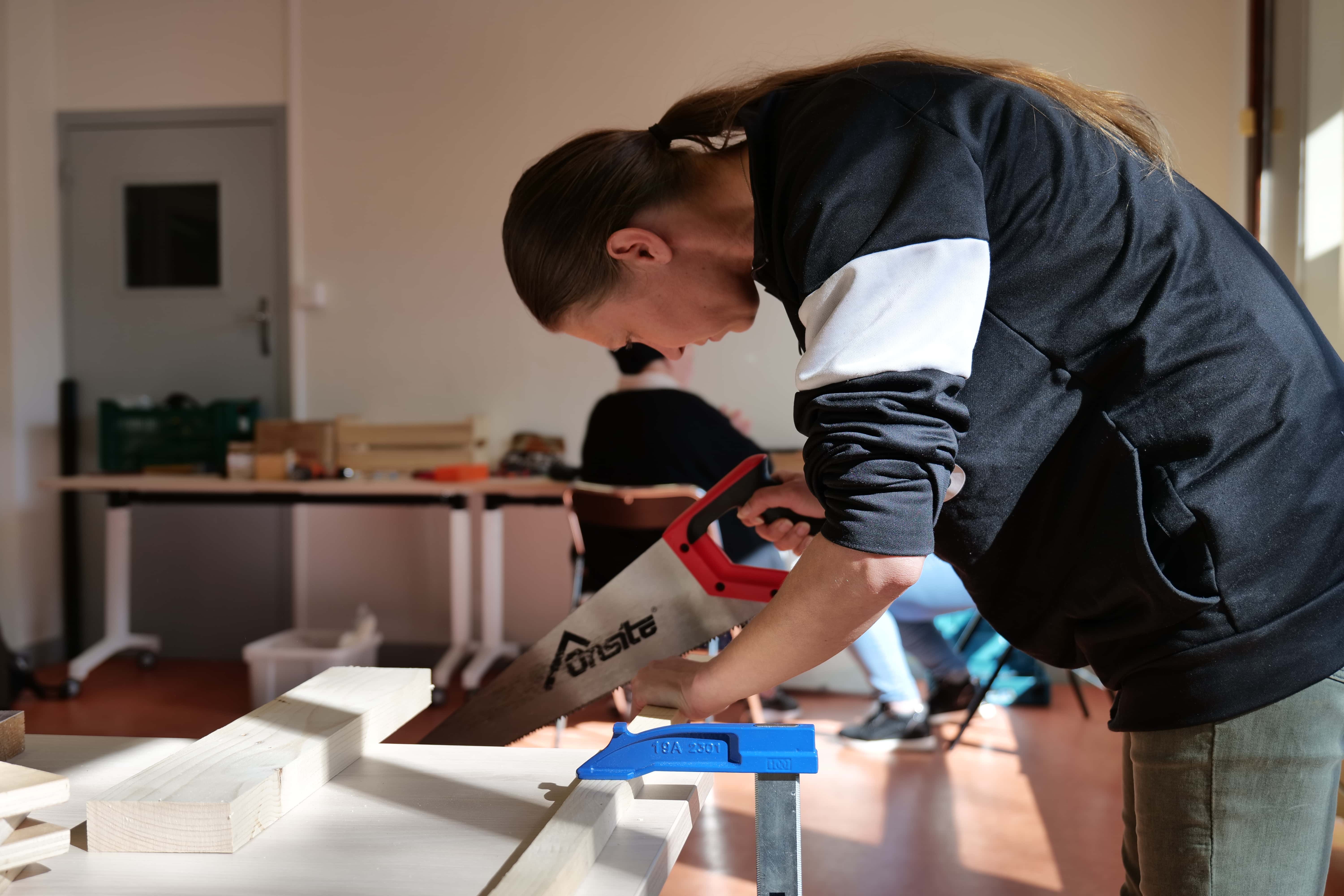 Un atelier bricolage entre femmes était proposé à la MDH Essarts-Surieux.