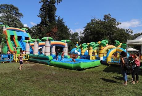 A Géo-Charles, les jeux d’eau étaient aussi de sortie. Pour le plus grands plaisir des plus jeunes… et de leurs parents !