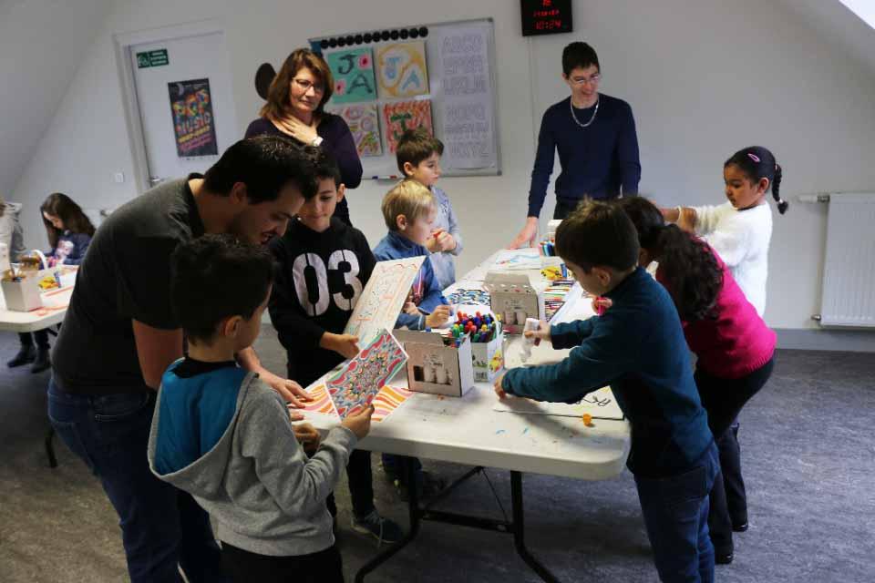 Atelier pochette de vinyle au centre du graphisme