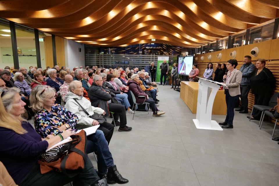 De nombreux habitants sont venus se renseigner sur la mutuelle communale Solimut.