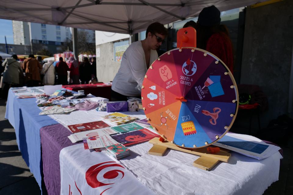 Une distribution de protections menstruelles était organisée lors du marché de La Butte.